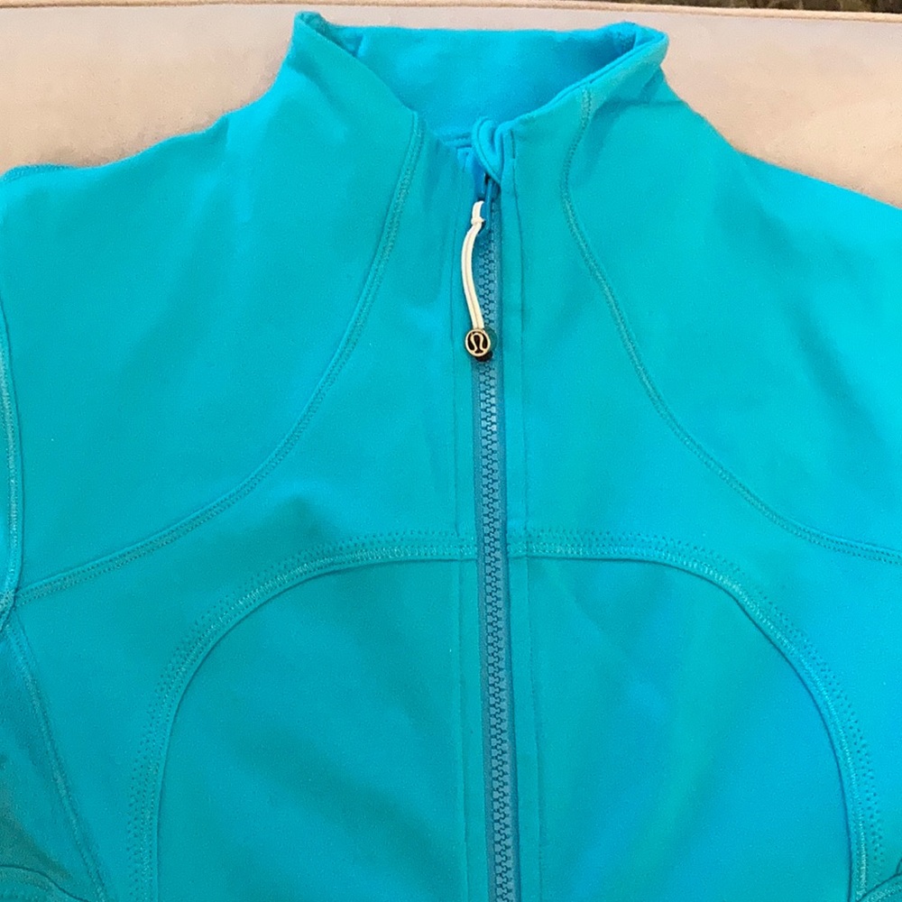 Lululemon define jacket size 2